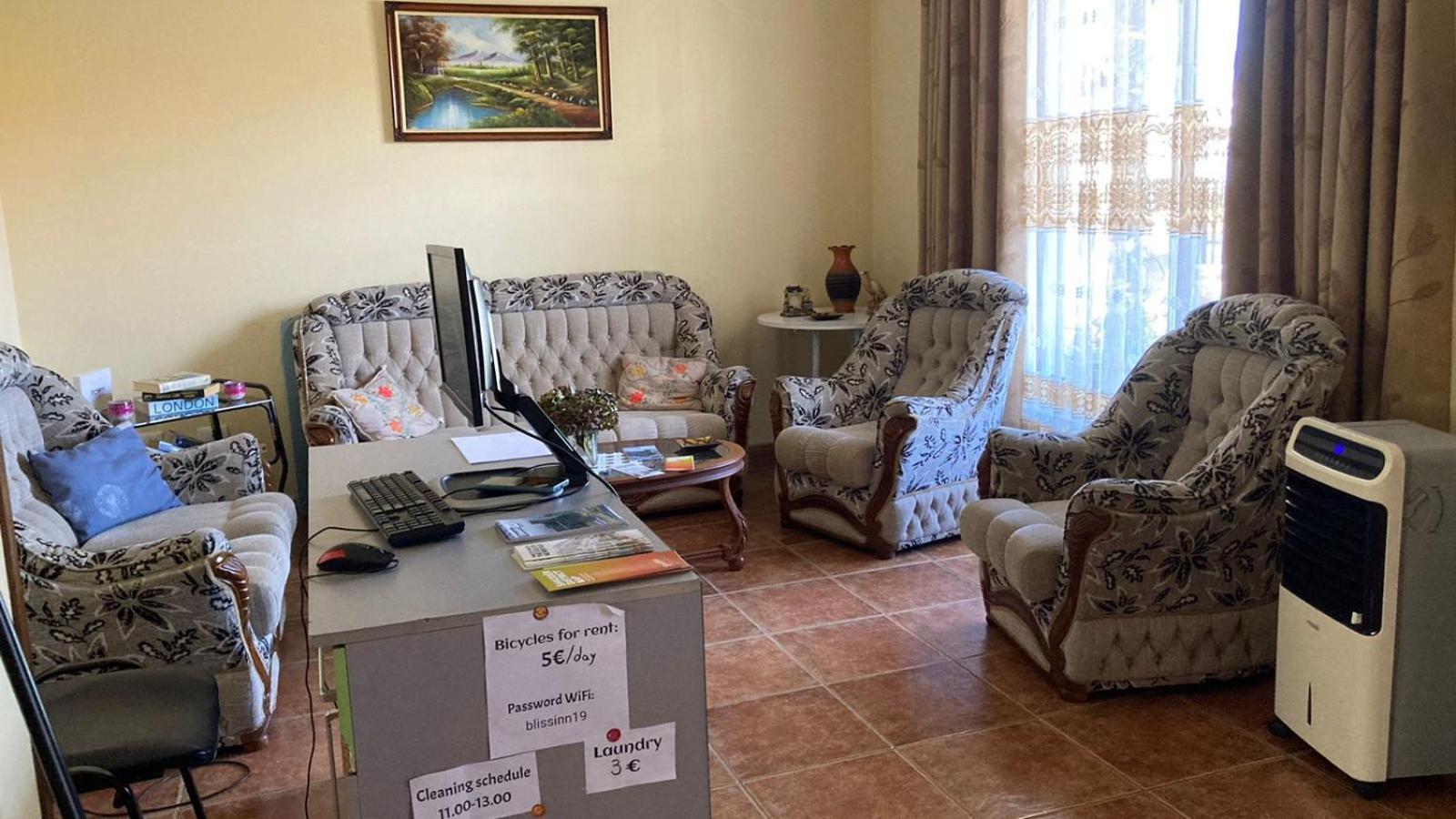 Blissful Hostel Shkodër Eksteriør billede