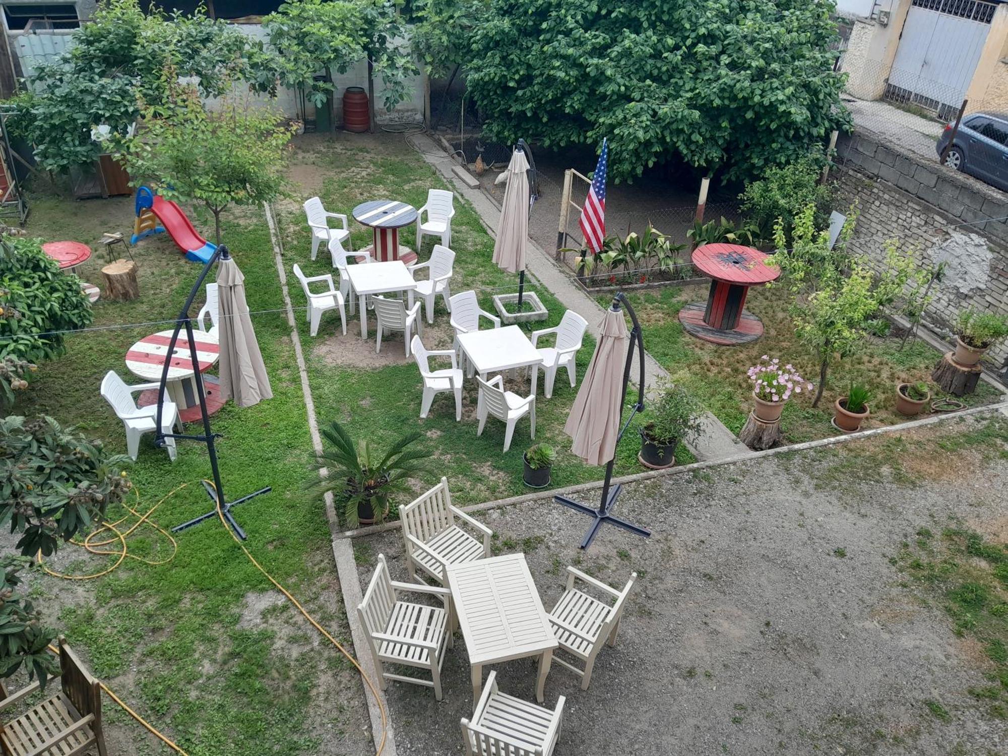 Blissful Hostel Shkodër Eksteriør billede